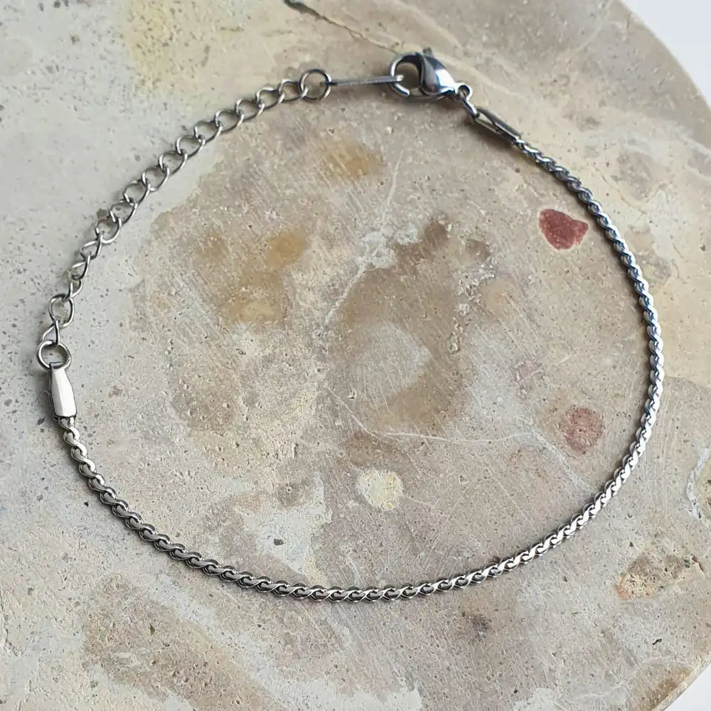 Delicate Twist Bracelet silver  in 15cm +56cm extender. Waterproof, sweatproof, hypoallergenic.