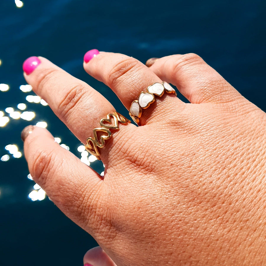 x2 heart adjustable rings in gold on plus size hand in NZ